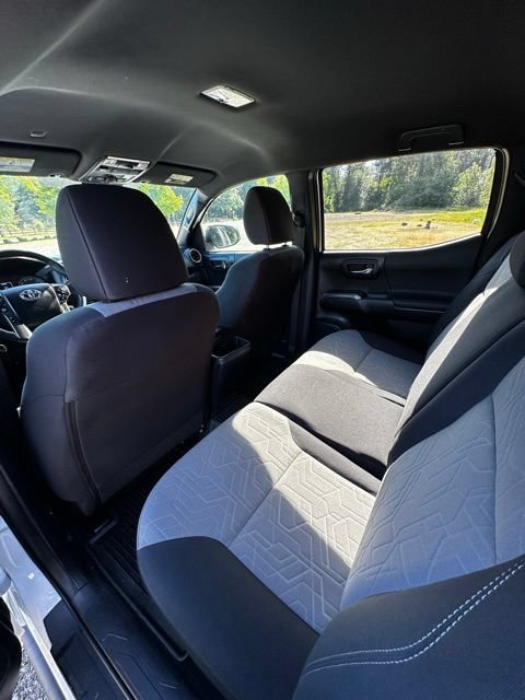 Used 2021 Toyota Tacoma TRD Off-Road AWD/4WD image 15