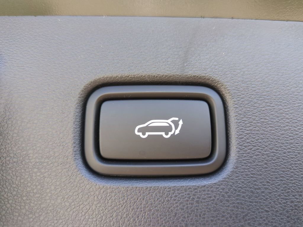 New 2026 Hyundai Tucson Limited image 15