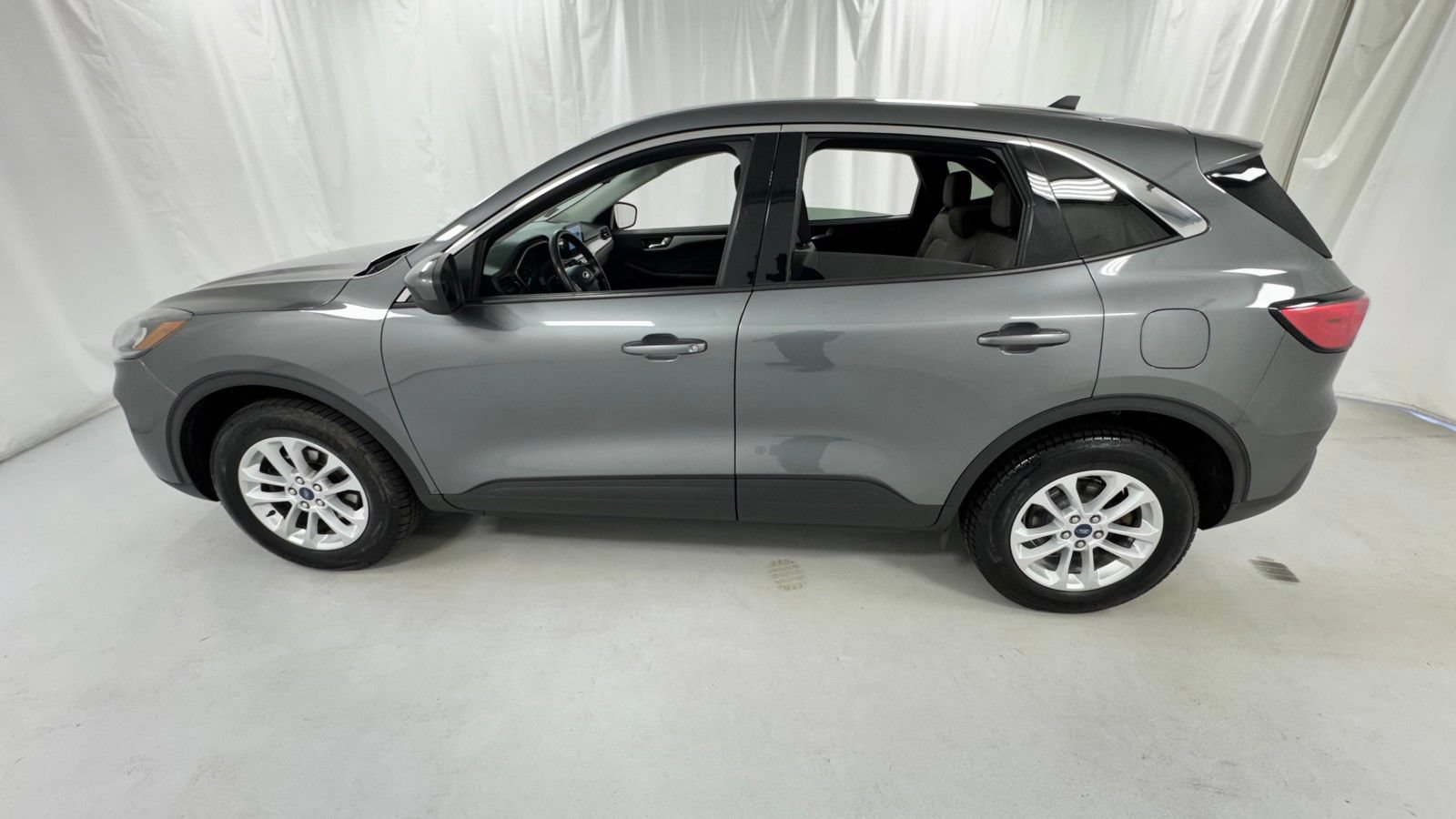 Used 2021 Ford Escape SE AWD/4WD image 6