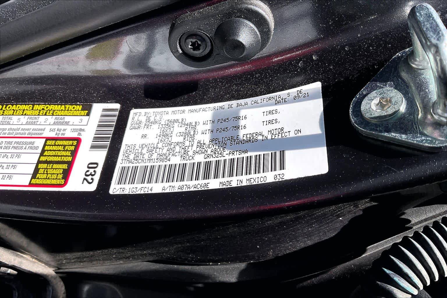 Used 2021 Toyota Tacoma SR5 RWD image 30