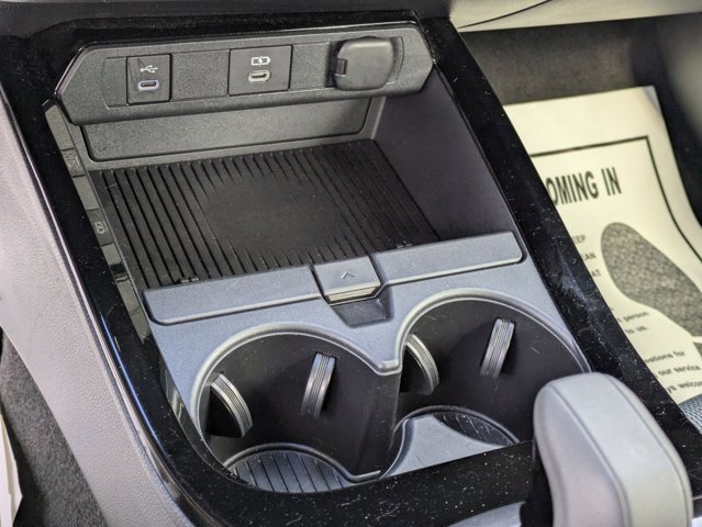 Used 2025 Toyota Prius LE image 16