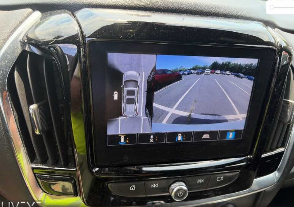Used 2023 Chevrolet Traverse RS AWD/4WD image 7