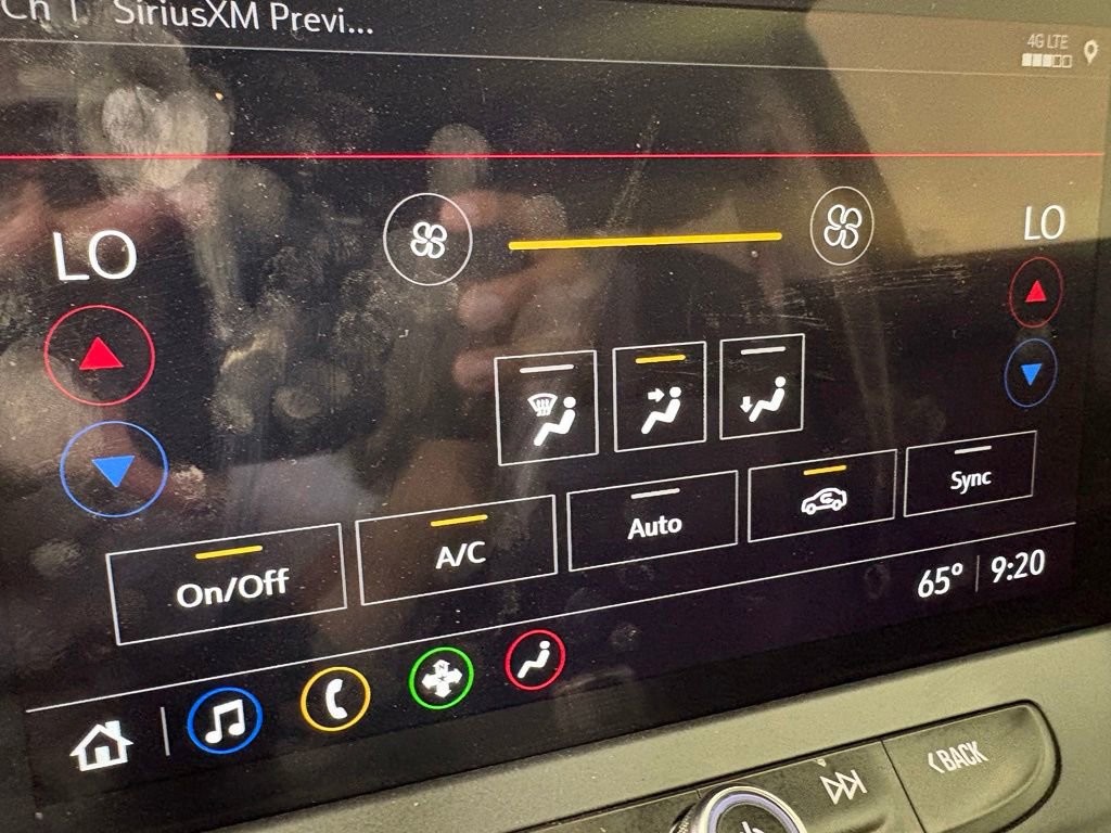 Used 2024 Chevrolet Blazer LT w/ Convenience Package FWD image 32