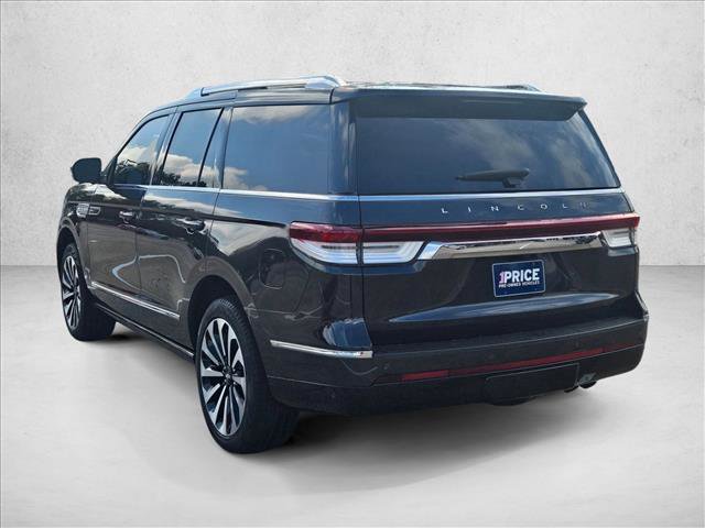 Used 2024 Lincoln Navigator Reserve image 7