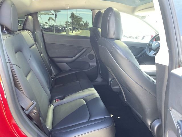 Used 2022 Tesla Model Y Long Range image 28