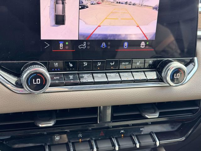 Used 2024 GMC Canyon Denali AWD/4WD image 23