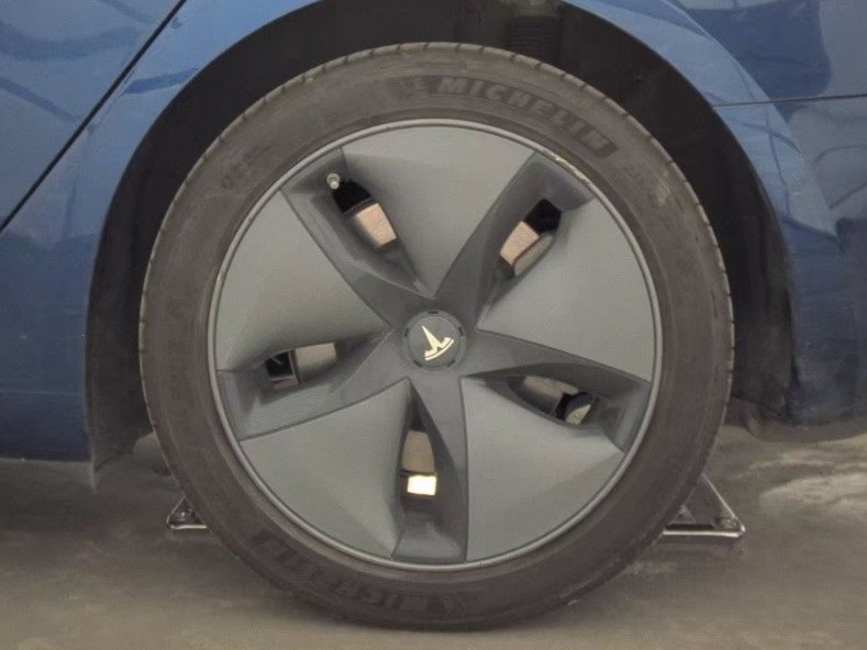 Used 2018 Tesla Model 3 Long Range image 22