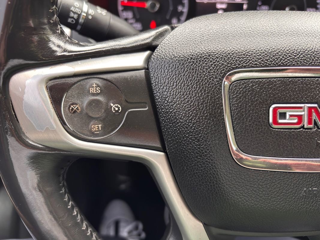 Used 2017 GMC Acadia SLE AWD/4WD image 33