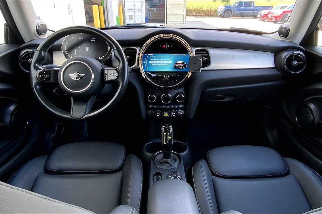 Used 2024 MINI Cooper SE FWD image 15