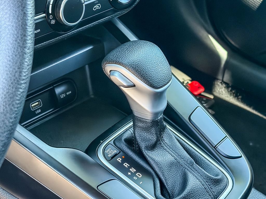 Used 2024 Kia Soul LX w/ Option Group 015 FWD image 36