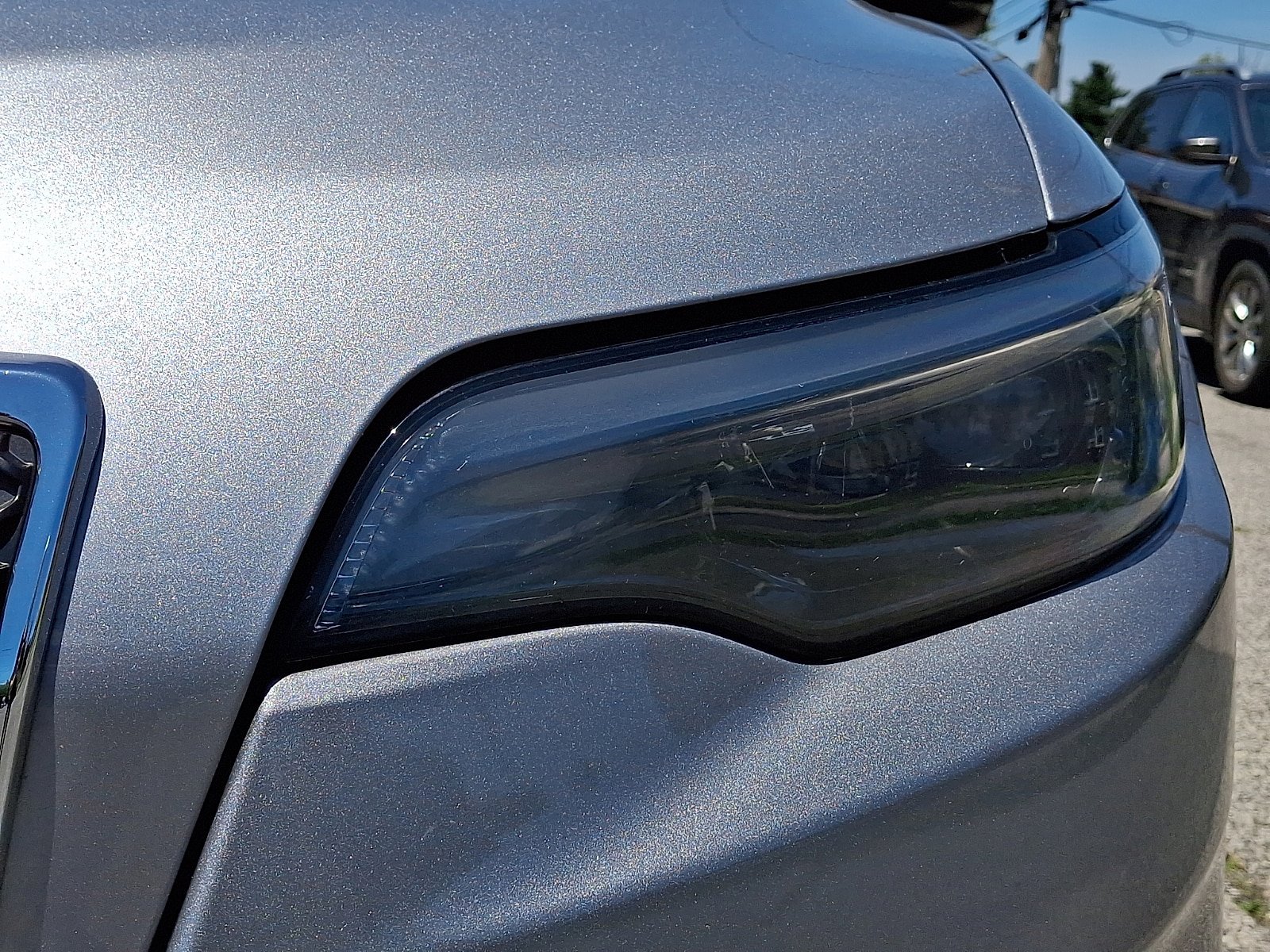 Used 2020 Jeep Cherokee Limited AWD/4WD image 9