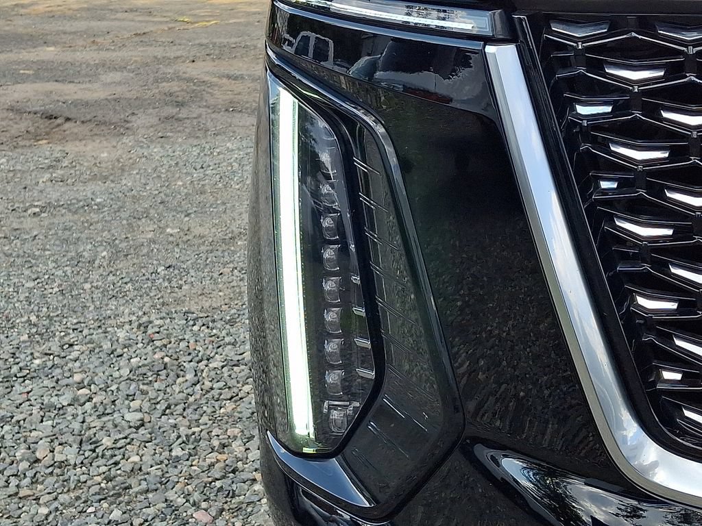 Certified 2026 Cadillac Escalade ESV Luxury w/ LPO, Floor Liner Package AWD/4WD image 36