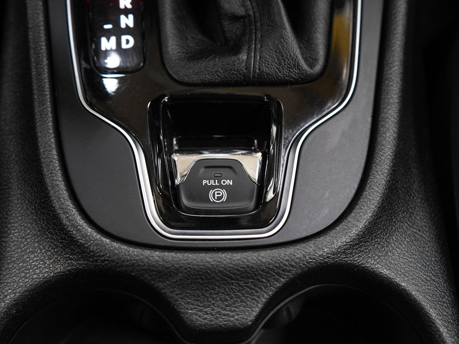 Used 2020 Jeep Cherokee Limited AWD/4WD image 25