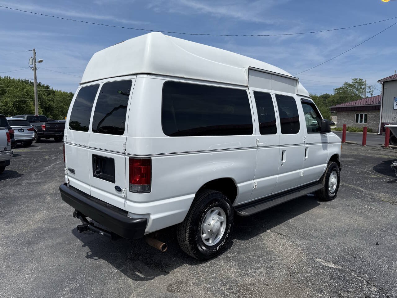 Used 2006 Ford E-350 and Econoline 350 XL RWD image 5
