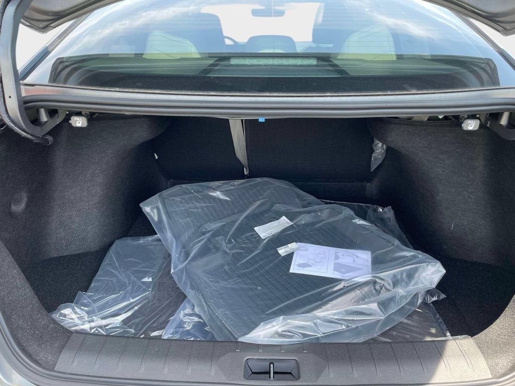 New 2026 Nissan Sentra SL w/ Floor Mat Package FWD image 10