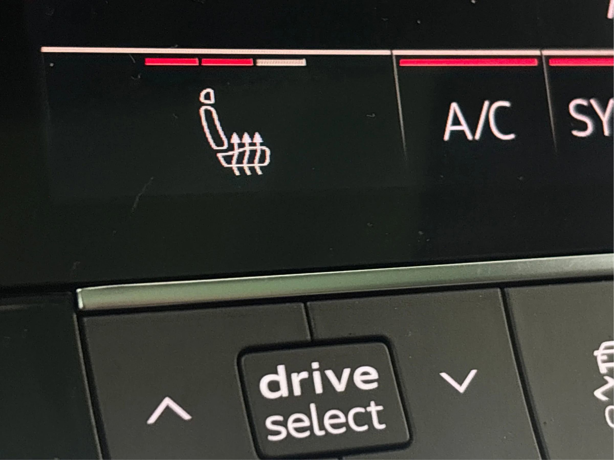 Used 2022 Audi e-tron Premium w/ Convenience Plus Package AWD/4WD image 45