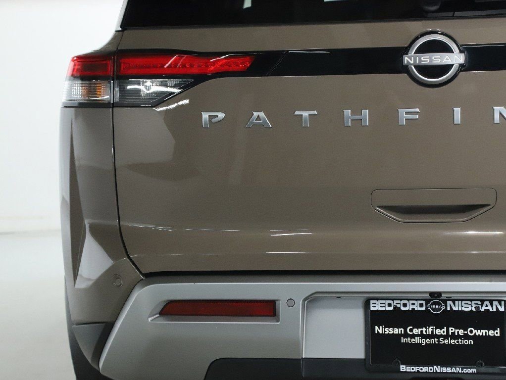 Certified 2024 Nissan Pathfinder Platinum image 50