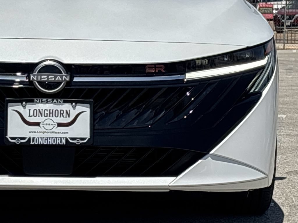 New 2027 Nissan Sentra SR FWD image 8