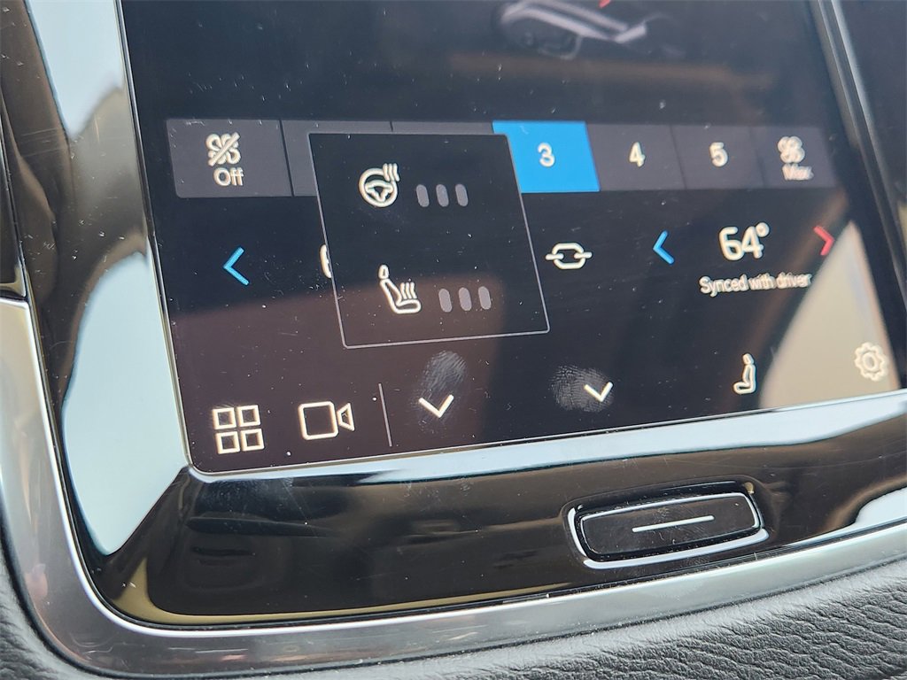 Used 2023 Volvo XC90 T8 Plus w/ Protection Package Premier image 16