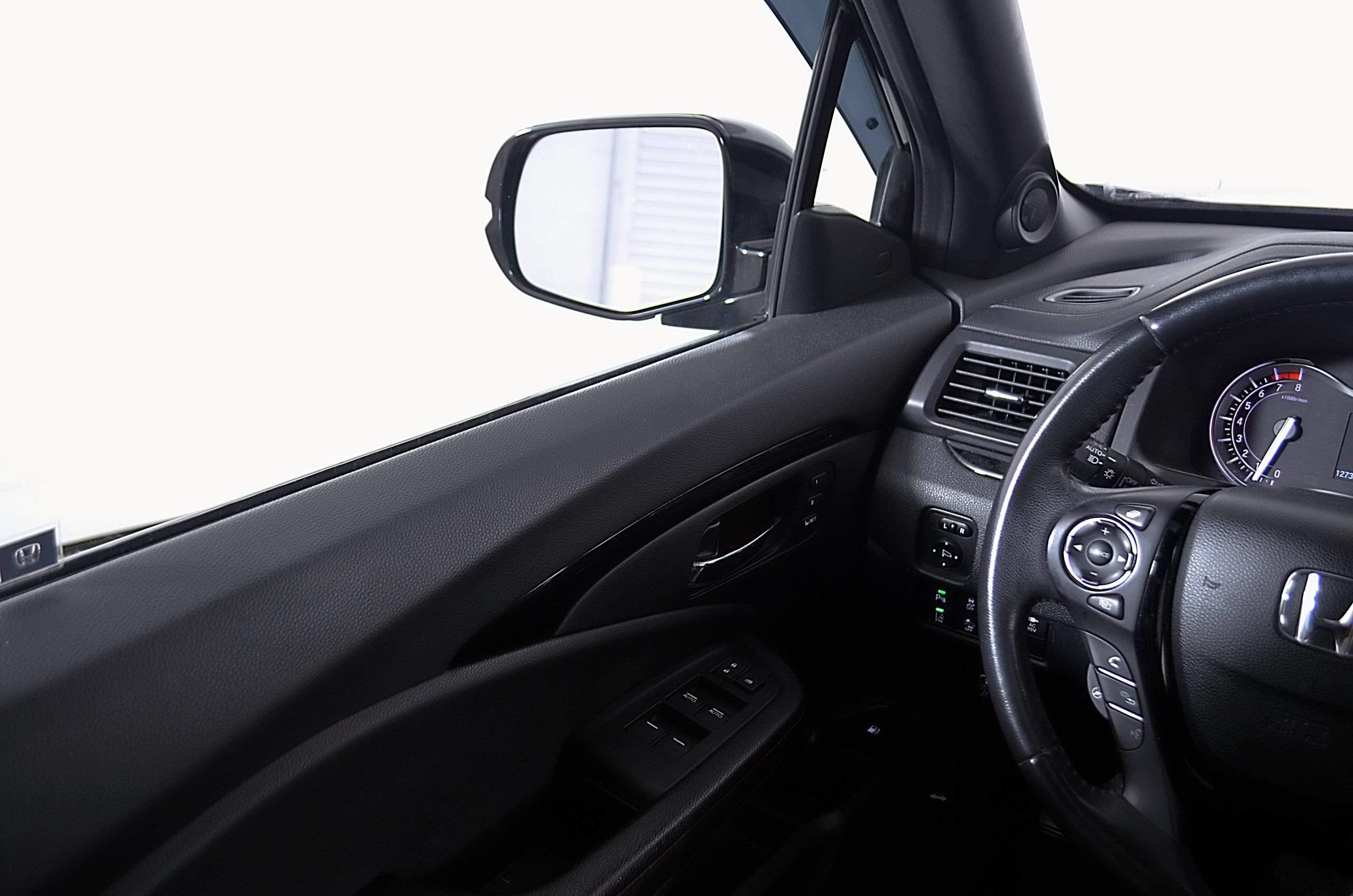 Used 2017 Honda Ridgeline Black Edition image 25
