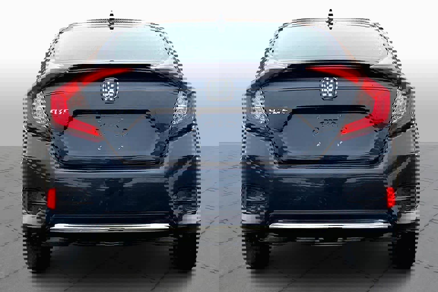 Used 2019 Honda Civic EX image 5