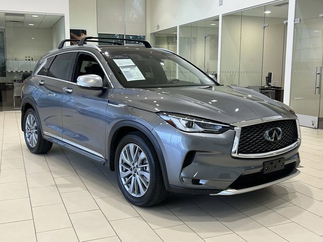 Certified 2025 INFINITI QX50 Luxe w/ Accent Package image 4