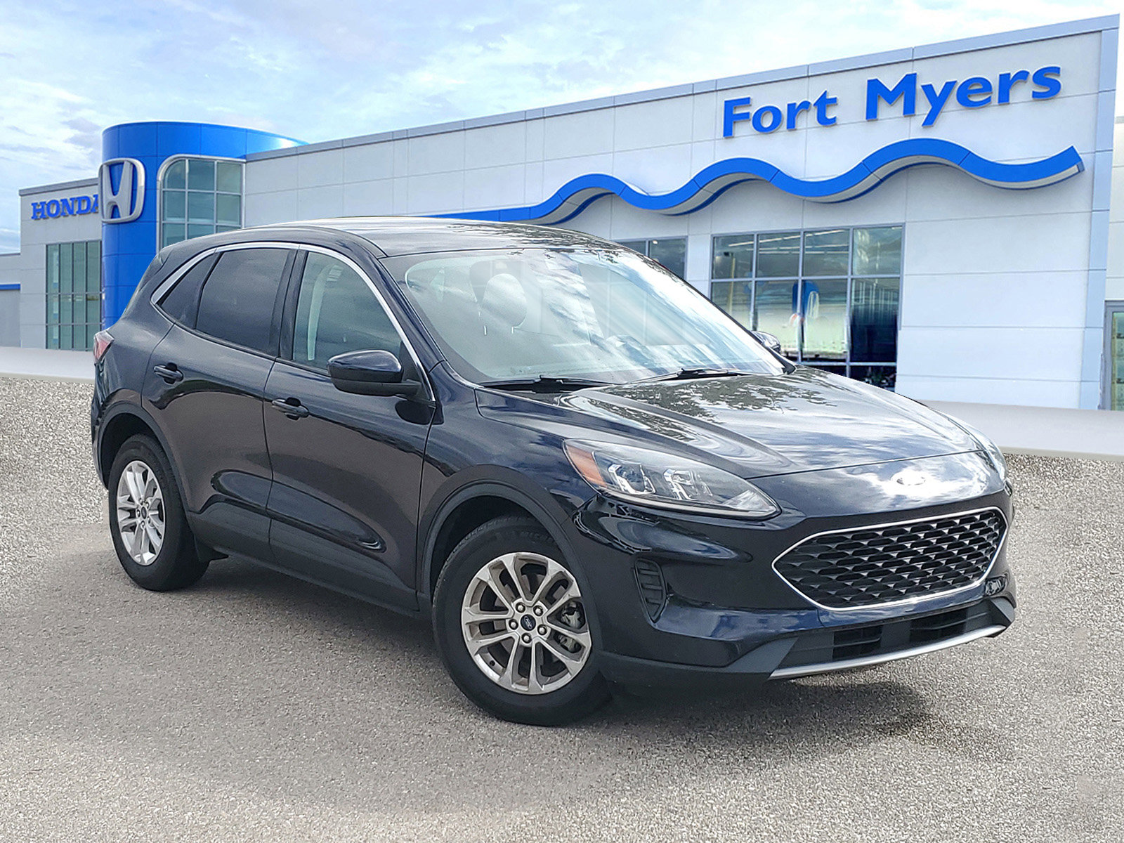 Used 2021 Ford Escape SE w/ Convenience Package