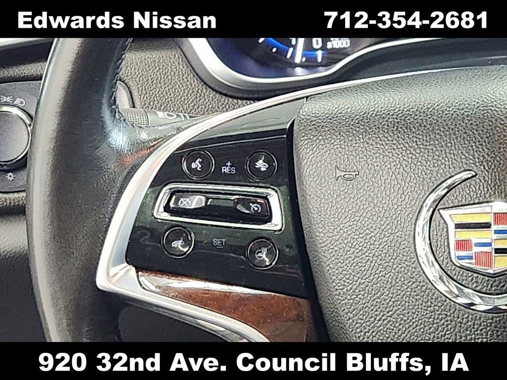 Used 2015 Cadillac SRX Luxury image 31
