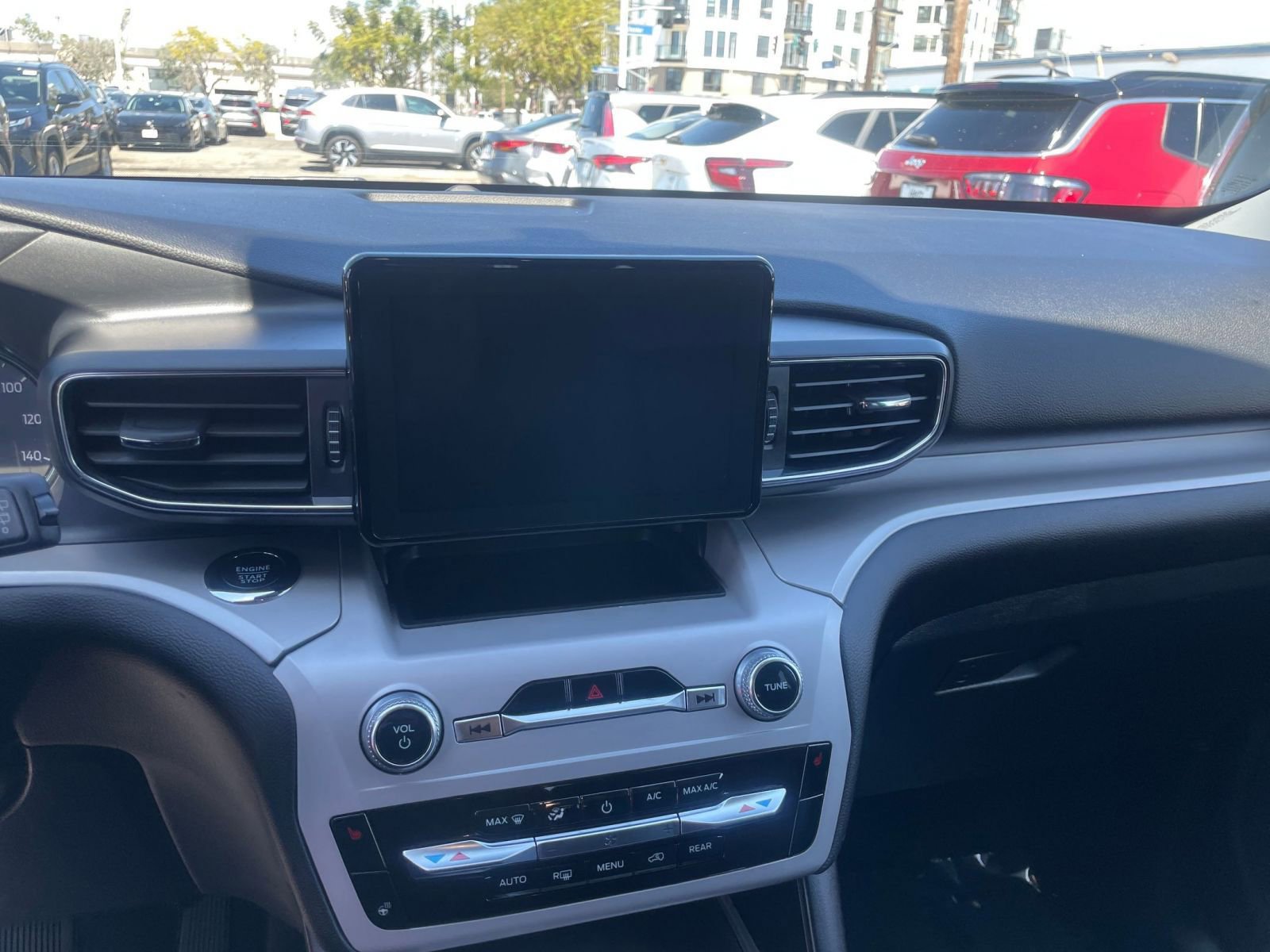 Used 2024 Ford Explorer XLT w/ Equipment Group 202A image 17