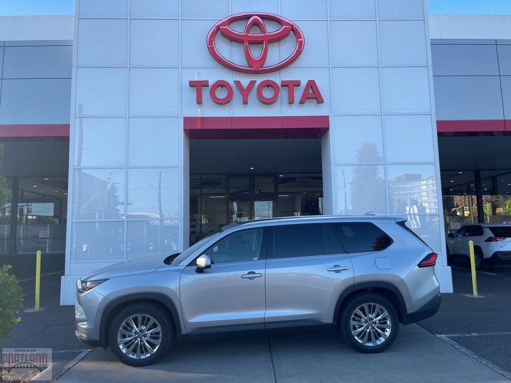 Used 2024 Toyota Grand Highlander Platinum