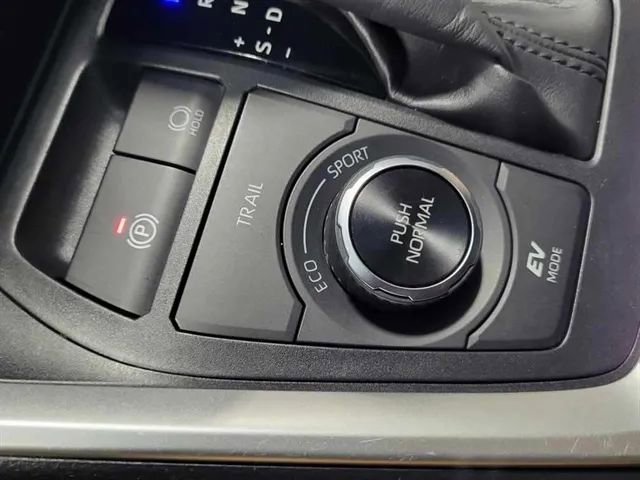 Used 2023 Toyota RAV4 SE AWD/4WD image 37