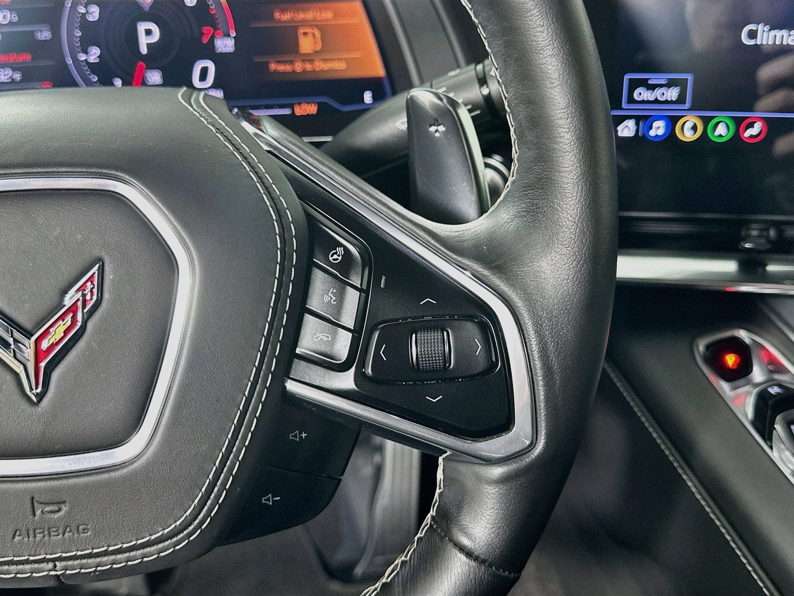 Used 2020 Chevrolet Corvette Stingray Premium Cpe w/ 3LT Preferred Equipment Group RWD image 19