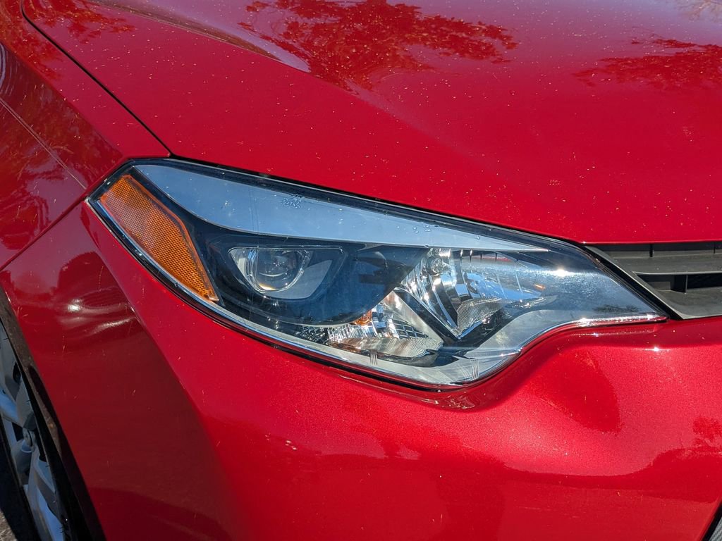 Used 2014 Toyota Corolla LE image 18