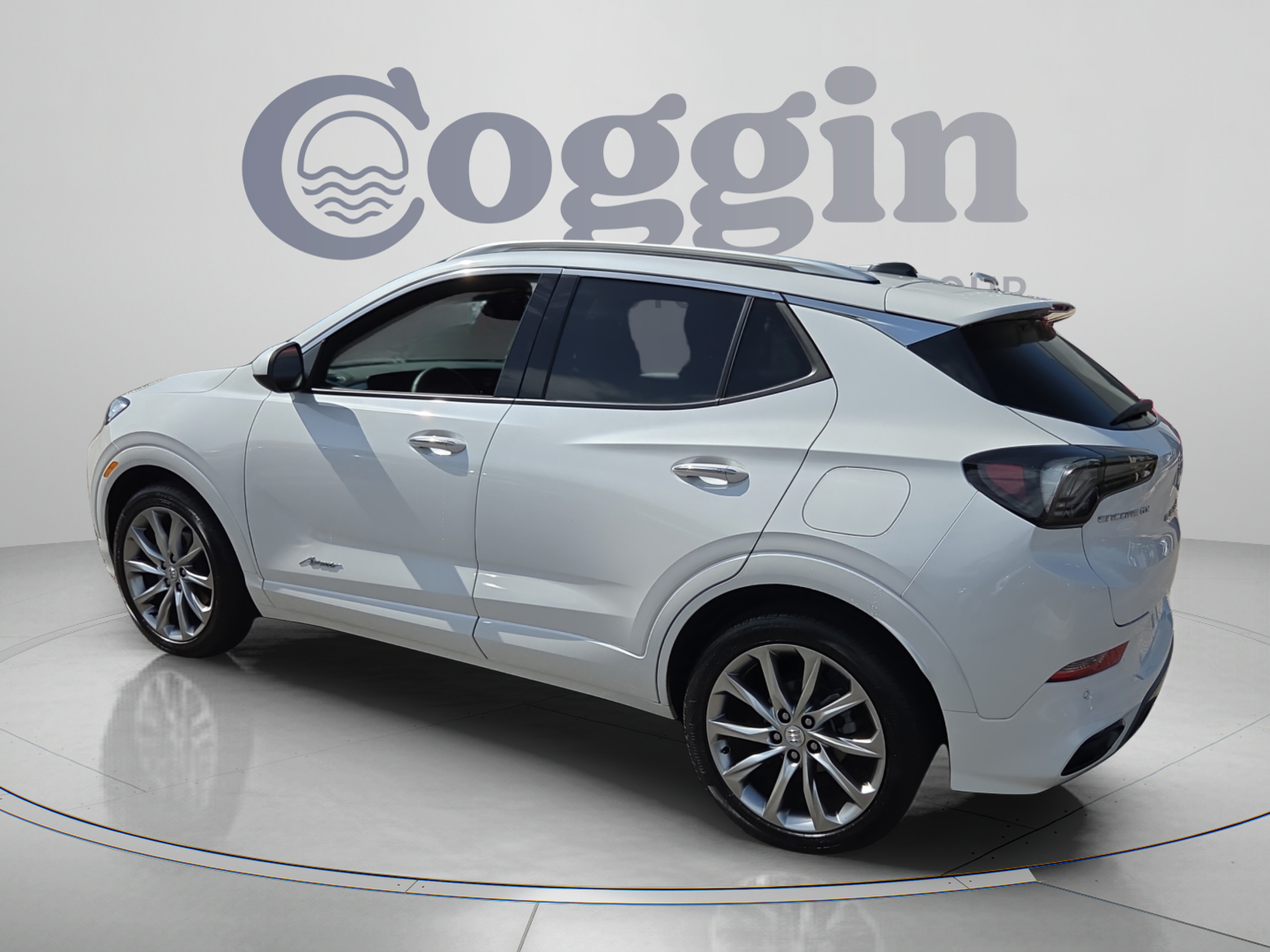Certified 2024 Buick Encore GX Avenir w/ Avenir Convenience Package FWD image 3