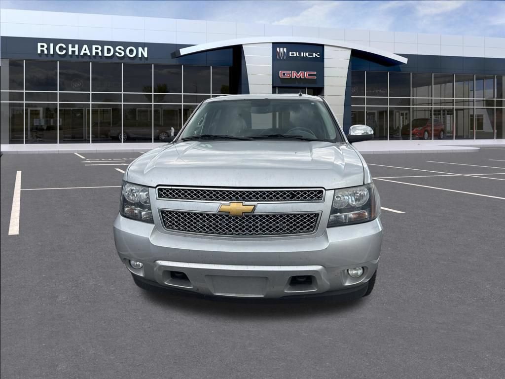 Used 2013 Chevrolet Avalanche LS w/ All-Star Edition AWD/4WD image 3