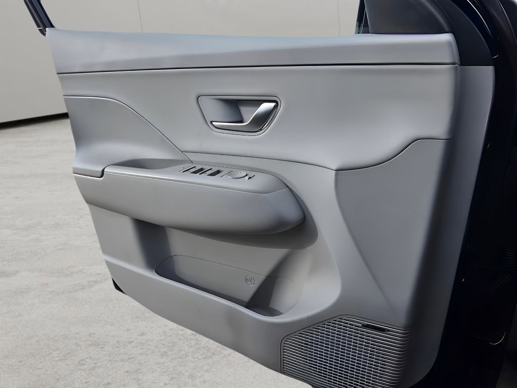 Used 2024 Hyundai Kona Limited image 16