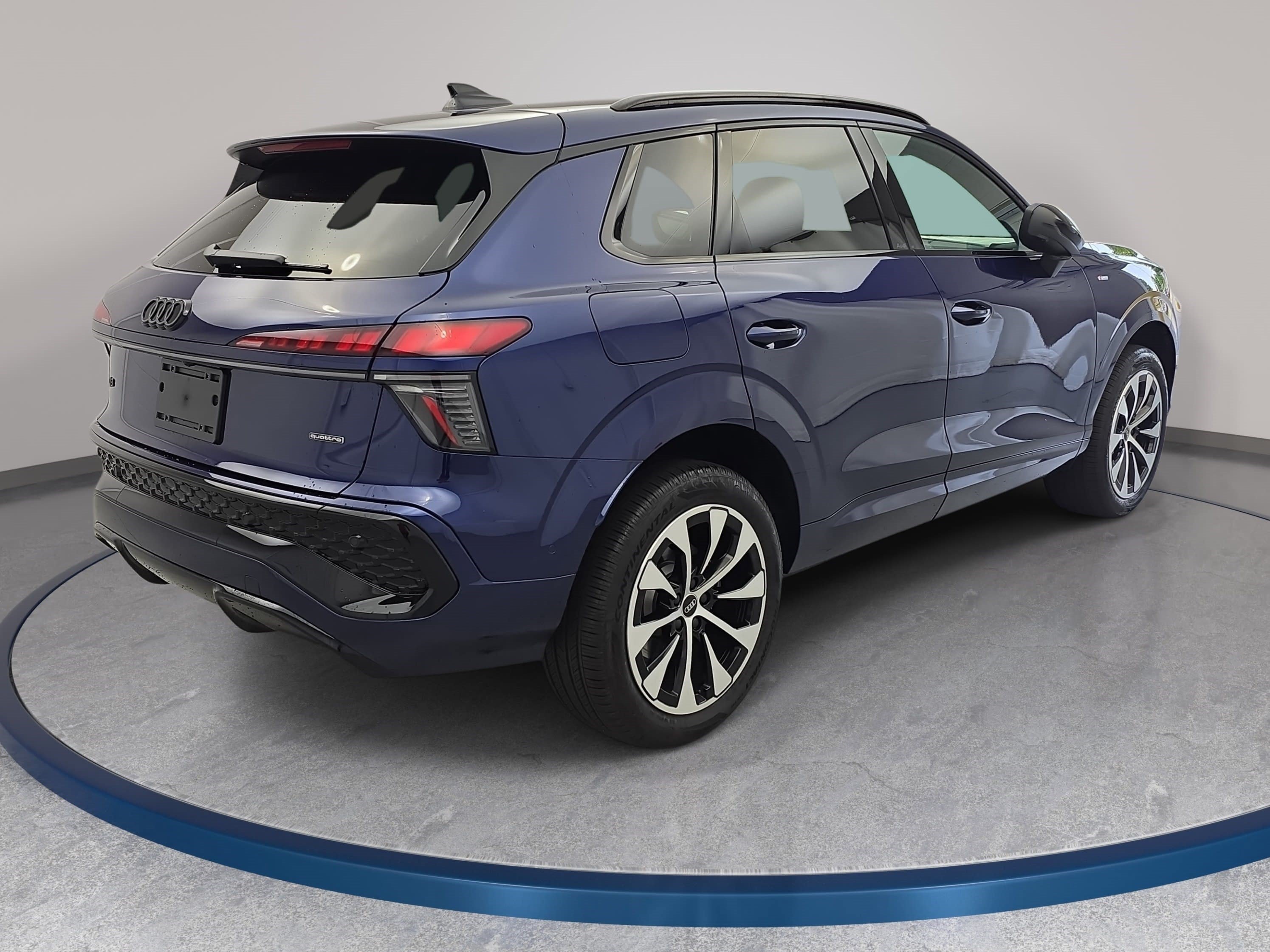 New 2026 Audi Q3 quattro 2.0T AWD/4WD image 5