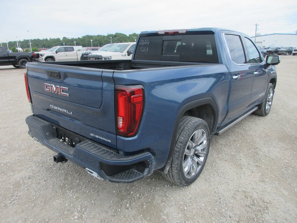 New 2026 GMC Sierra 1500 Denali w/ Denali Reserve Package AWD/4WD image 4