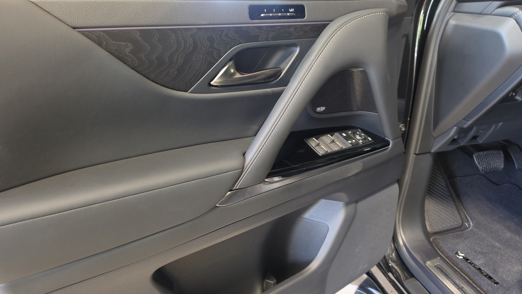 New 2026 Lexus LX 600 4WD w/ Luxury Package image 11