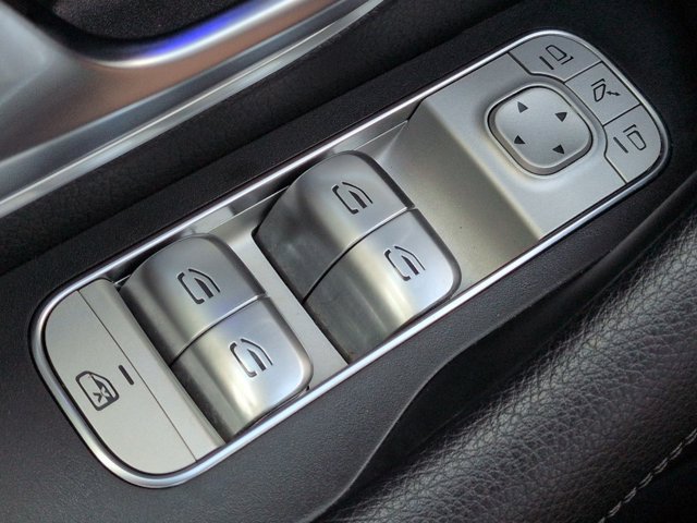 Certified 2020 Mercedes-Benz GLE 350 4MATIC image 25