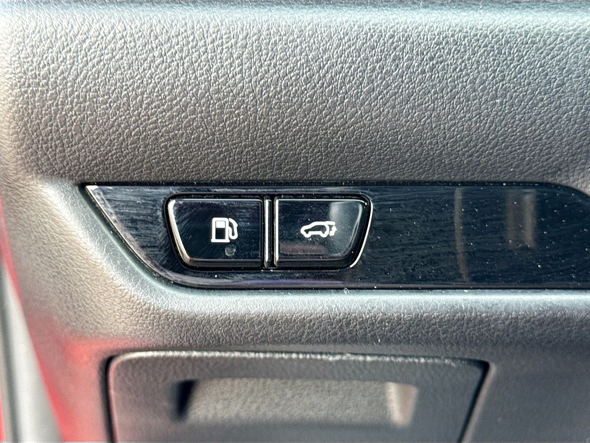 Used 2025 Lexus NX 250 FWD w/ Towing Package (2000 Lbs) image 34