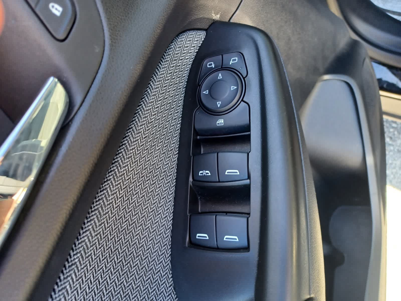 Used 2023 Chevrolet TrailBlazer LT FWD image 16