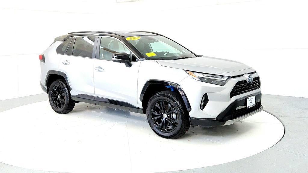 Used 2024 Toyota RAV4 XSE w/ Advanced Technology Package AWD/4WD image 7