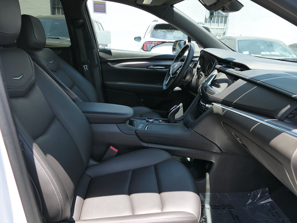 Used 2023 Cadillac XT5 Luxury FWD image 25
