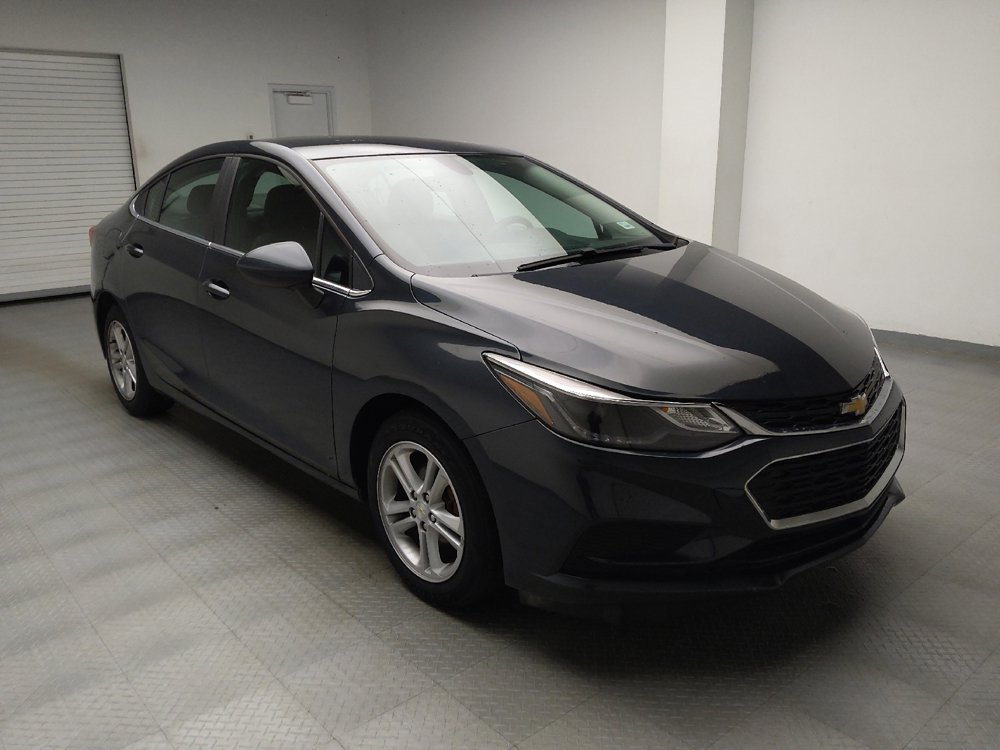 Used 2018 Chevrolet Cruze LT FWD image 13
