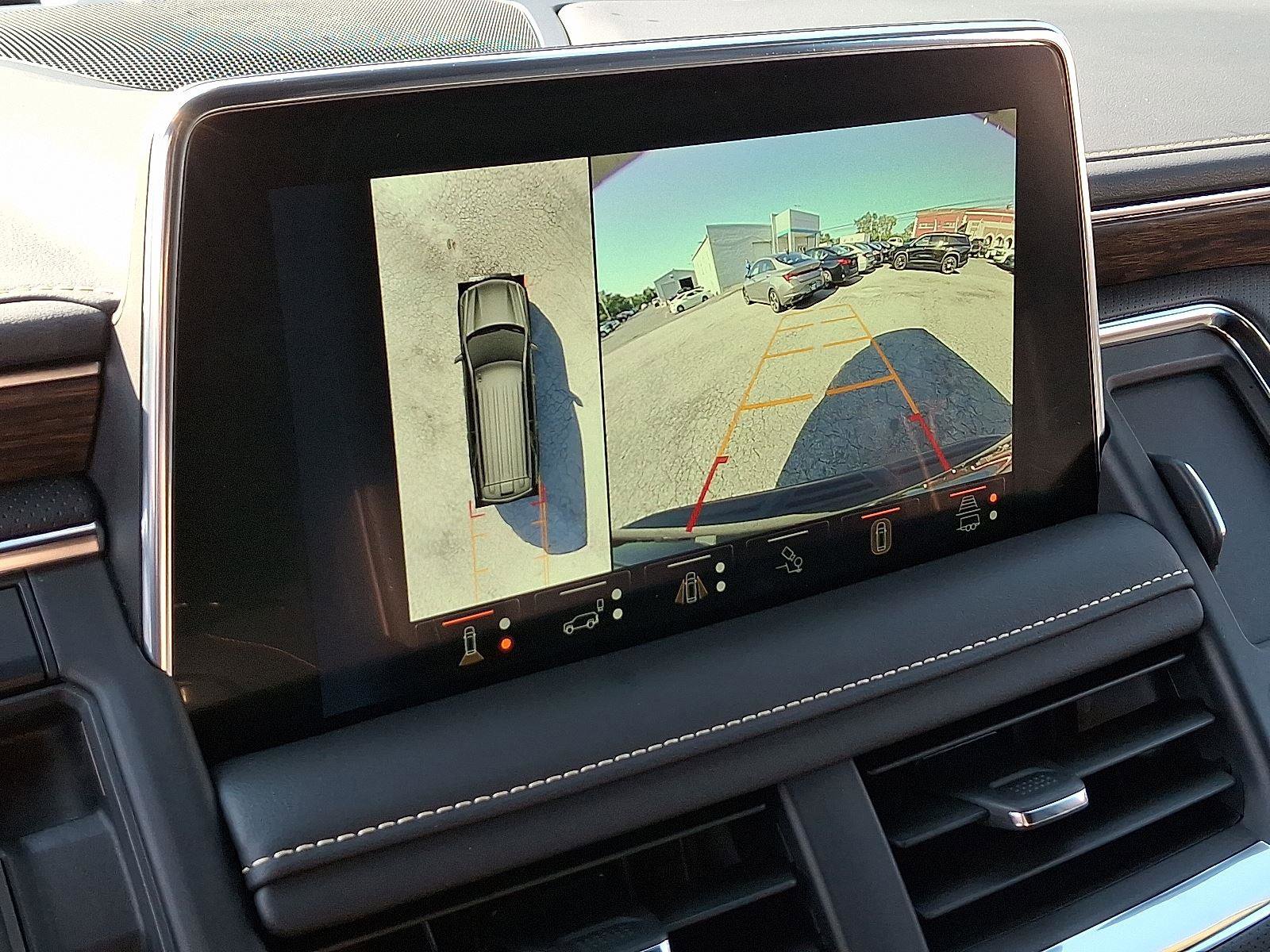 Used 2024 Chevrolet Suburban Premier w/ Advanced Technology Package image 21