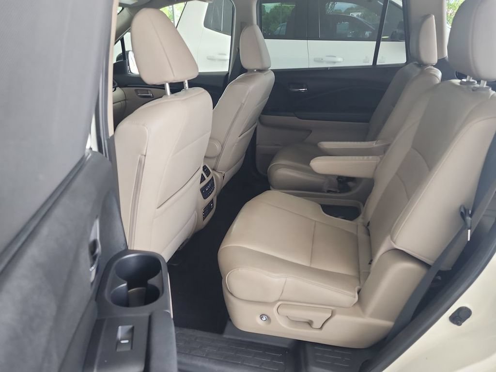 Used 2018 Honda Pilot Elite image 24