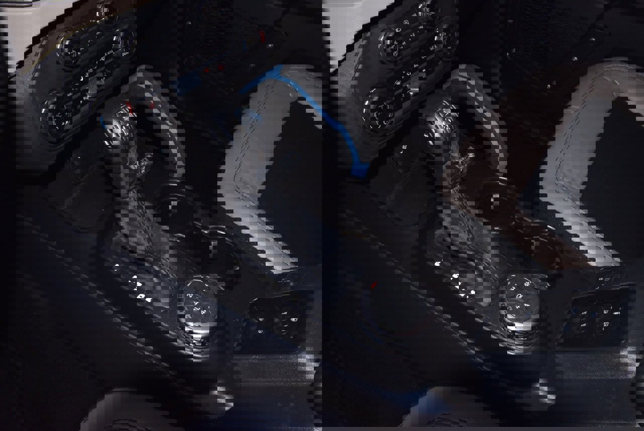 Used 2023 Ford Bronco Wildtrak image 32