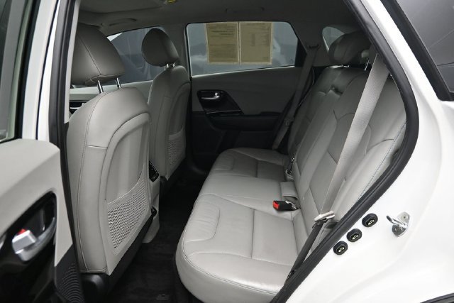 Used 2019 Kia Niro EX Premium w/ Sunroof Package FWD image 9