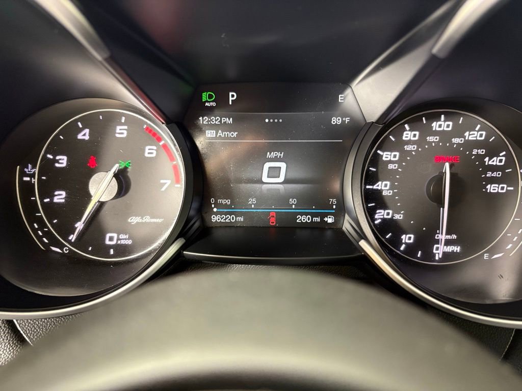 Used 2019 Alfa Romeo Giulia image 30